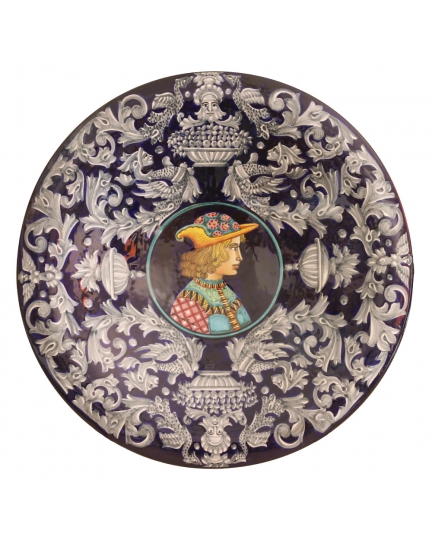 Decorative ceramic plate with male figure 500060013-1