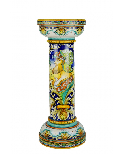 Decorative column with male figure 500070006-01